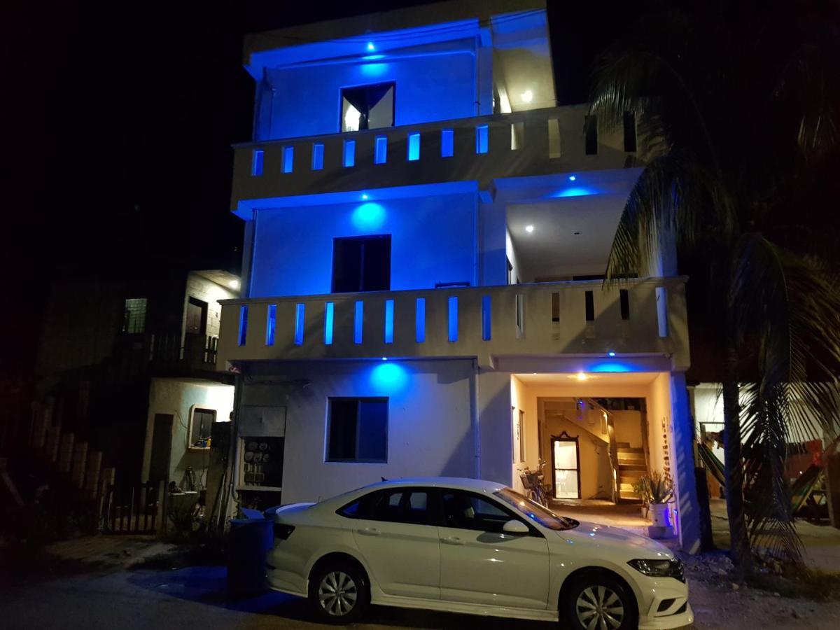 Hostel El Padrino Akumal Exterior foto